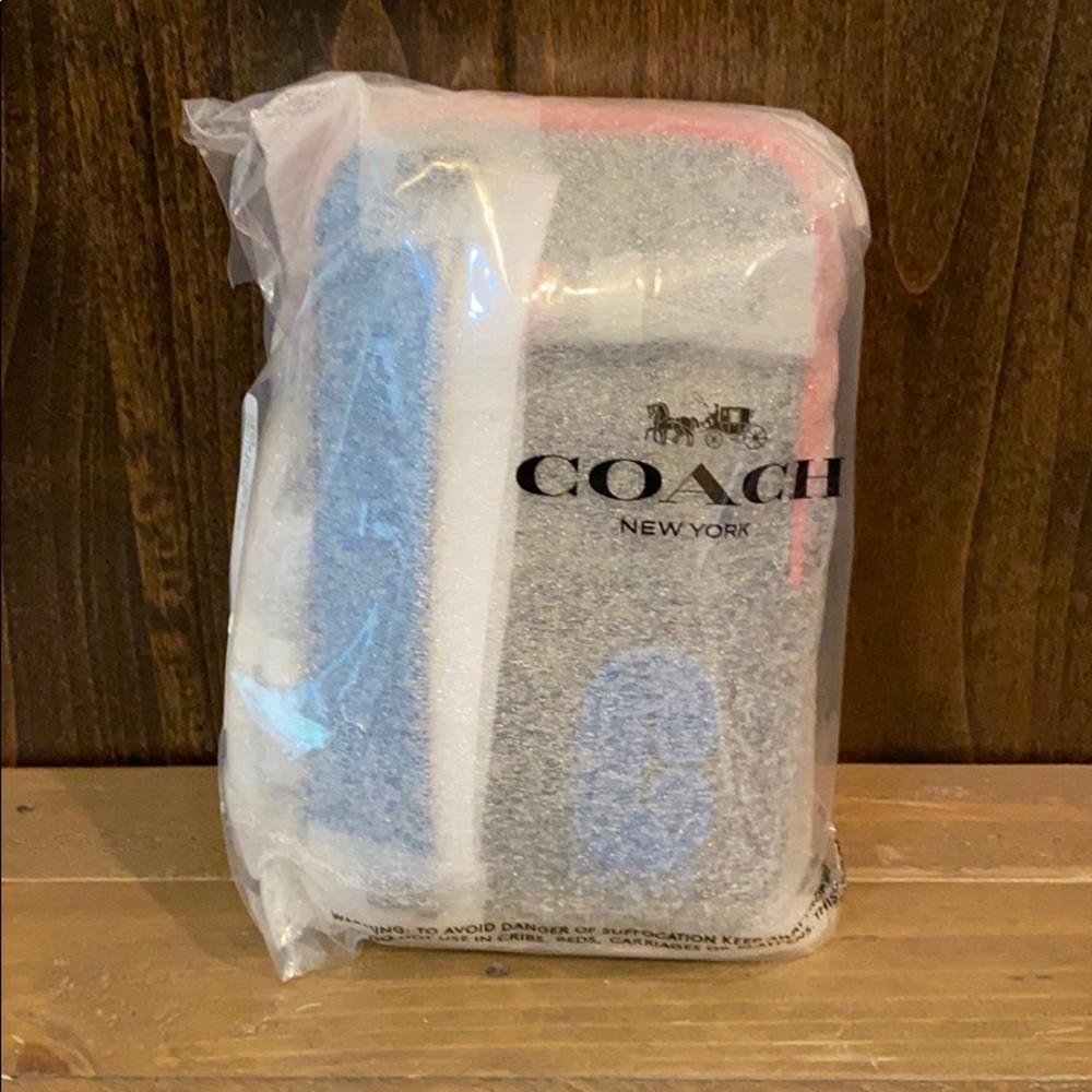 NWT Authentic Coach Signature Carryall - Picture 8 of 9